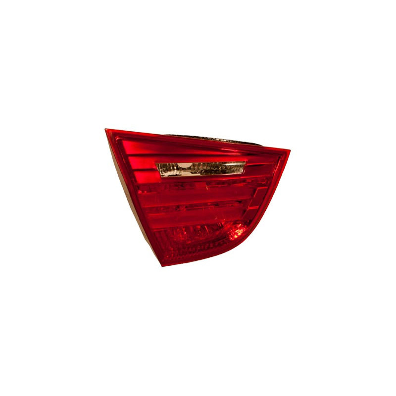 Feu arrière sur hayon côté chauffeur