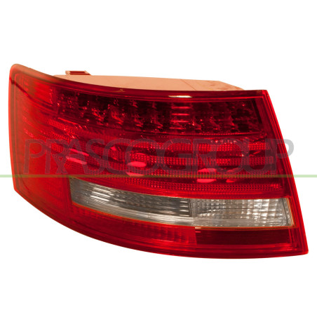 Feu d'aile arrière côté chauffeur