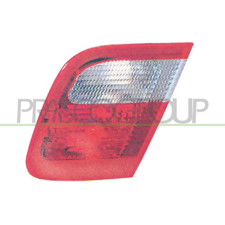 Feu arrière sur hayon côté chauffeur