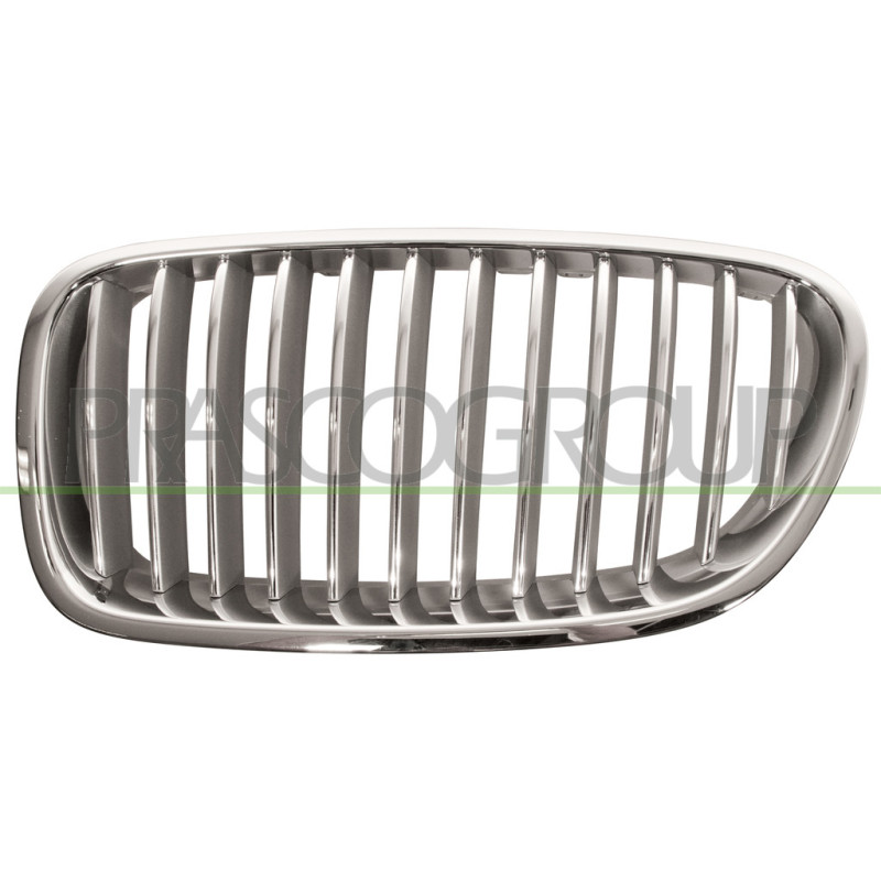 Grille de calandre chrome titane côté chauffeur