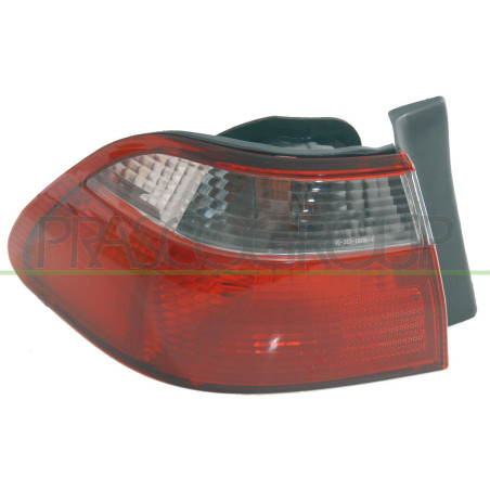 Feu d'aile arrière côté chauffeur