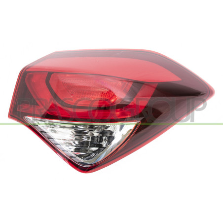 Feu arrière côté passager