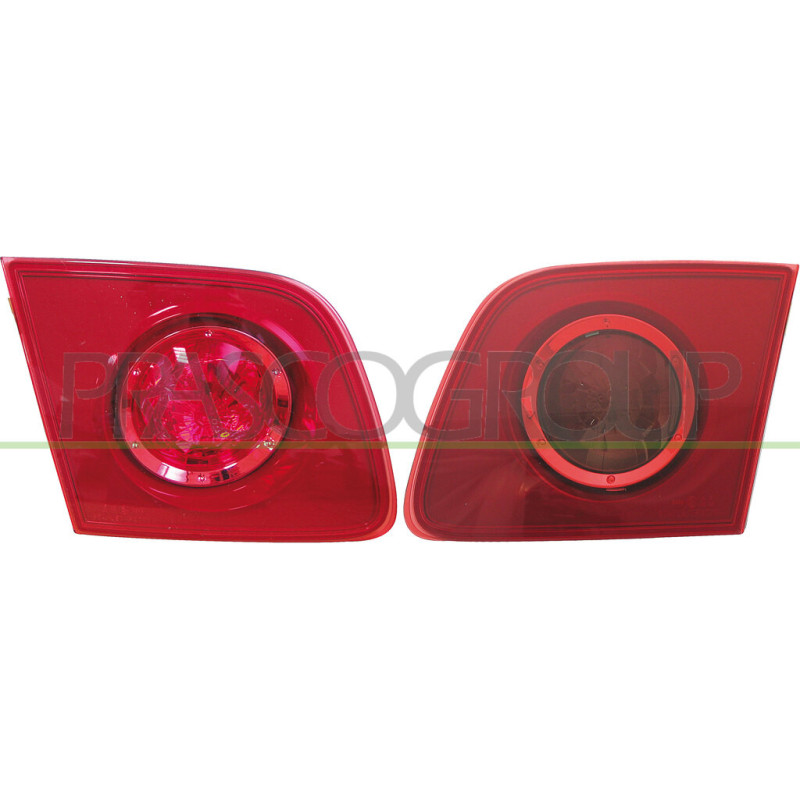 Feu arrière sur hayon côté chauffeur