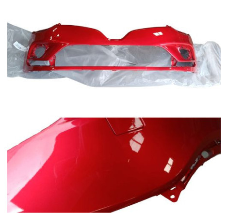 Pare-chocs avant peint en rouge