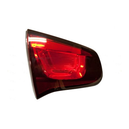 Feu arrière sur hayon côté chauffeur