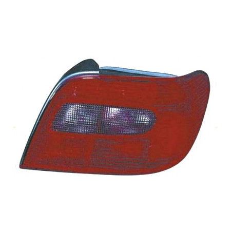 Feu arrière côté chauffeur