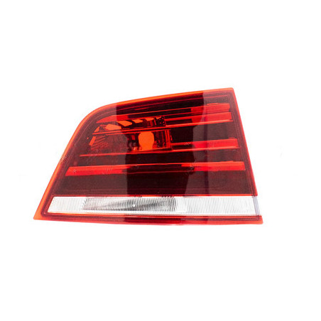 Feu arrière intérieur sur malle côté chauffeur
